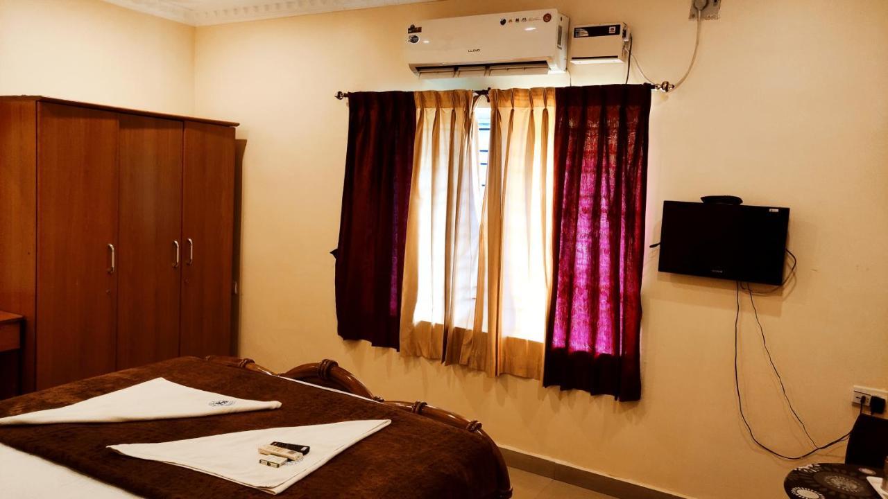 Hotel Supreme Ac Rāmeswaram 外观 照片